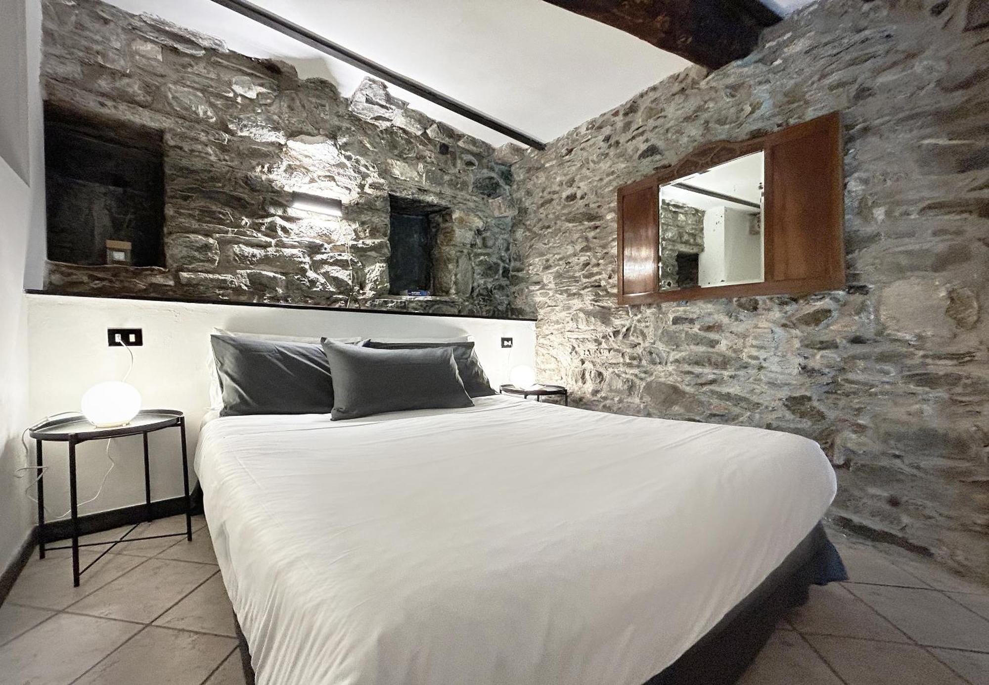 Pietra Azzurra, Newly Renovated Apartment กอร์นิญา ภายนอก รูปภาพ