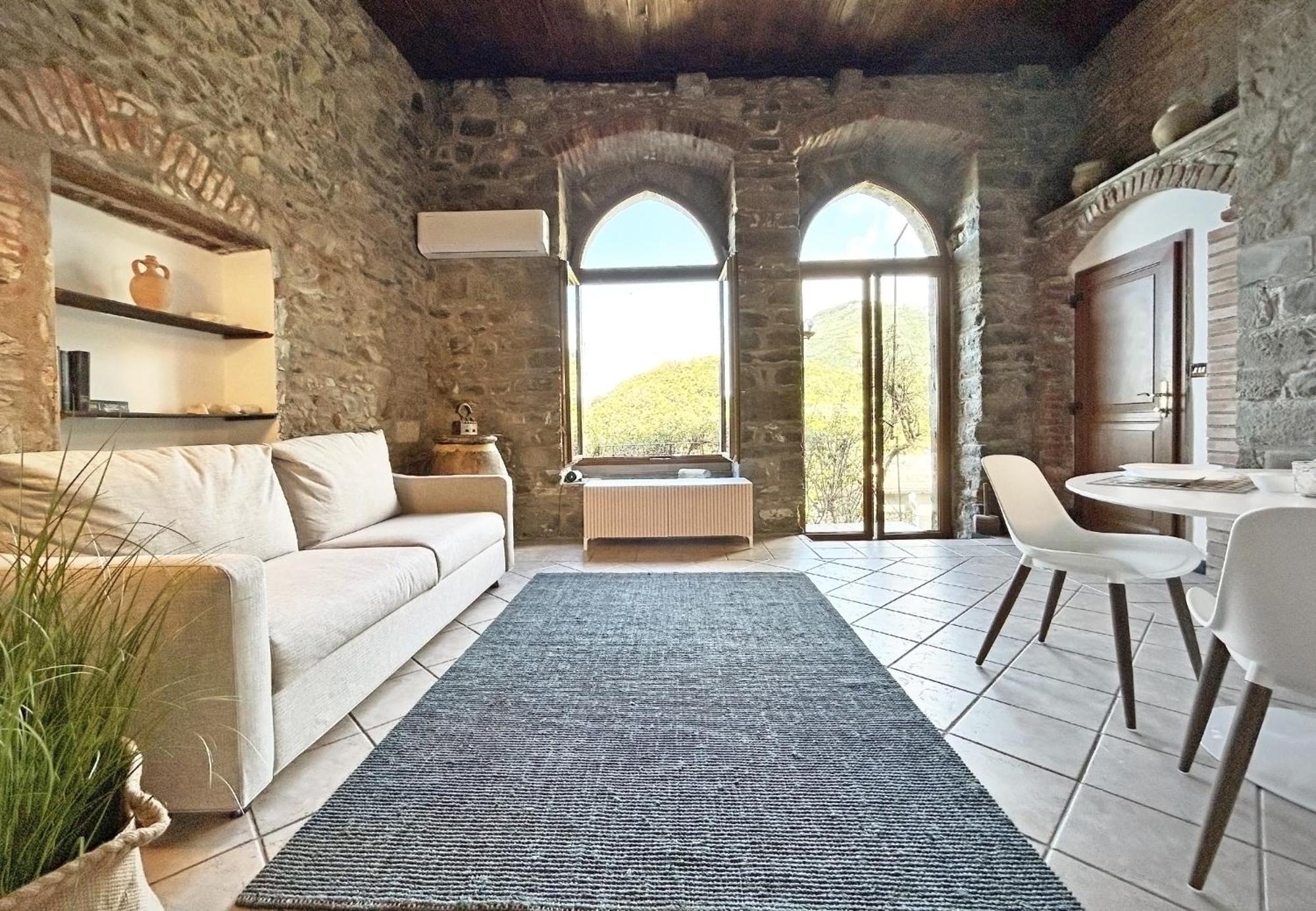 Pietra Azzurra, Newly Renovated Apartment กอร์นิญา ภายนอก รูปภาพ