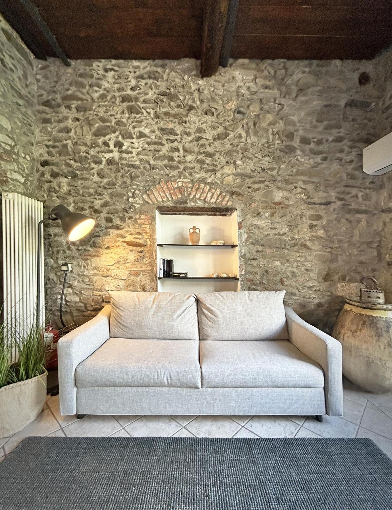 Pietra Azzurra, Newly Renovated Apartment กอร์นิญา ภายนอก รูปภาพ
