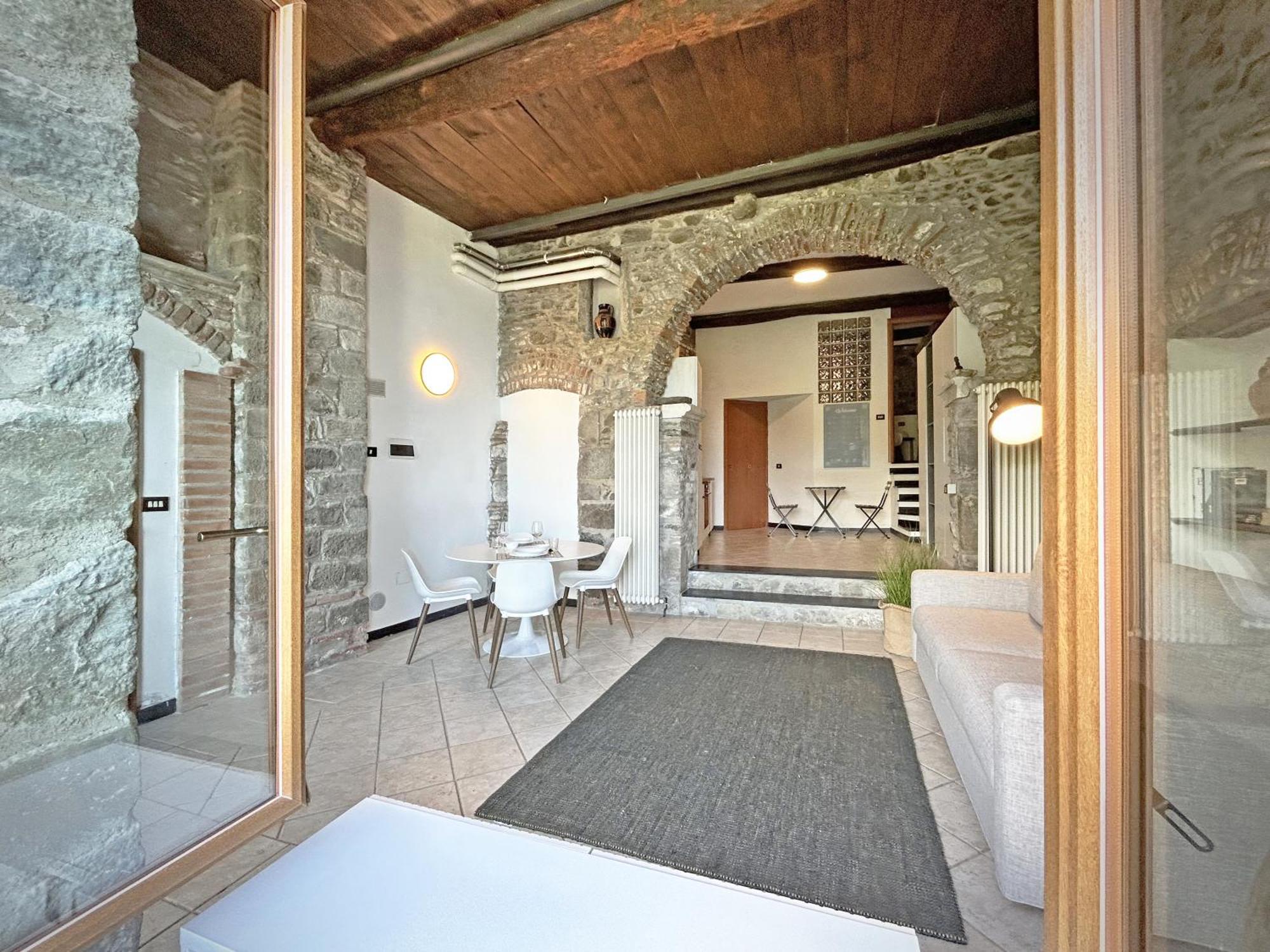 Pietra Azzurra, Newly Renovated Apartment กอร์นิญา ภายนอก รูปภาพ